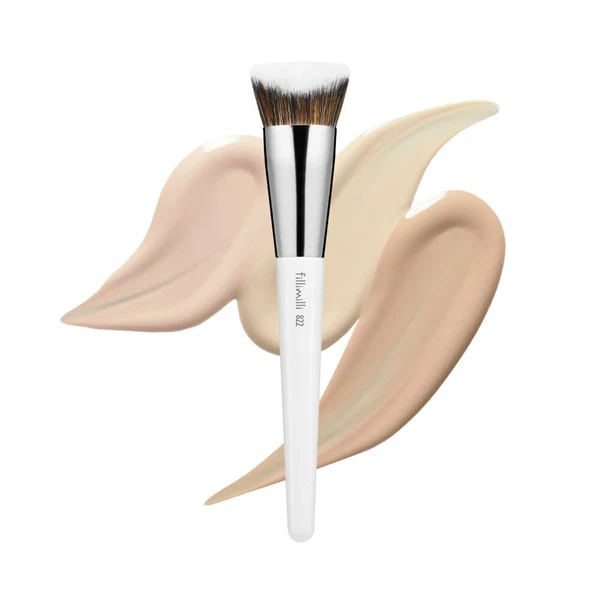 FILLIMILLI V Cut Foundation Brush 822